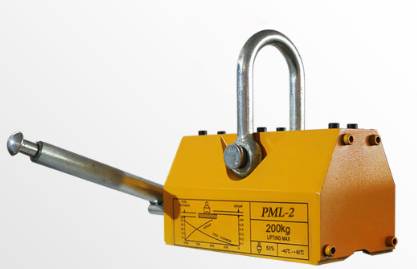 建筑工地永磁起重器起吊搬運(yùn)鋼板