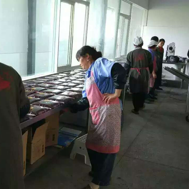 火鍋底料包裝機(jī)|袋裝火鍋底料包裝設(shè)備(豬圈火鍋)